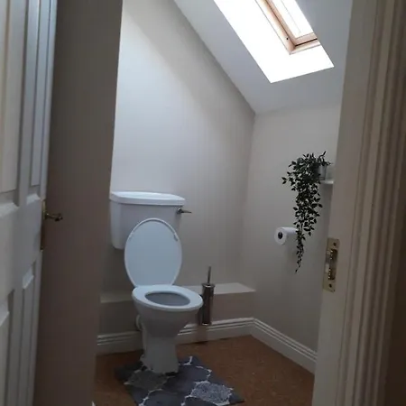 4 Bedroom By The Sea Holiday home
